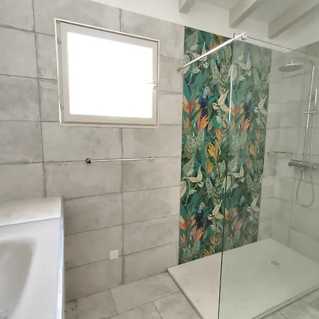 別荘 Ecological House With Solar Electricity *