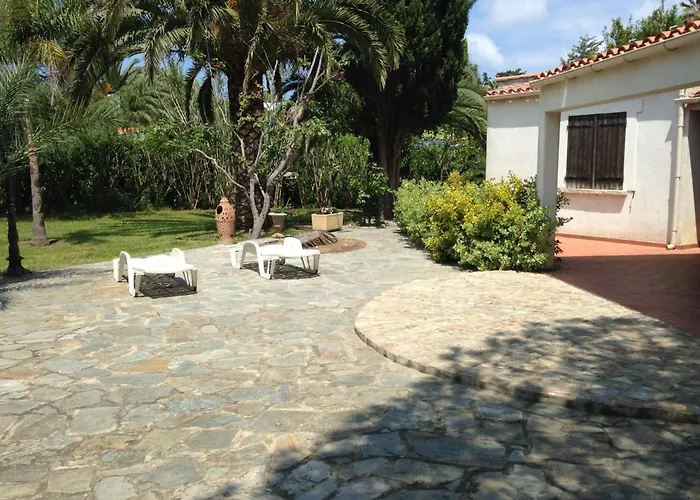 Holiday home Ecological House With Solar Electricity